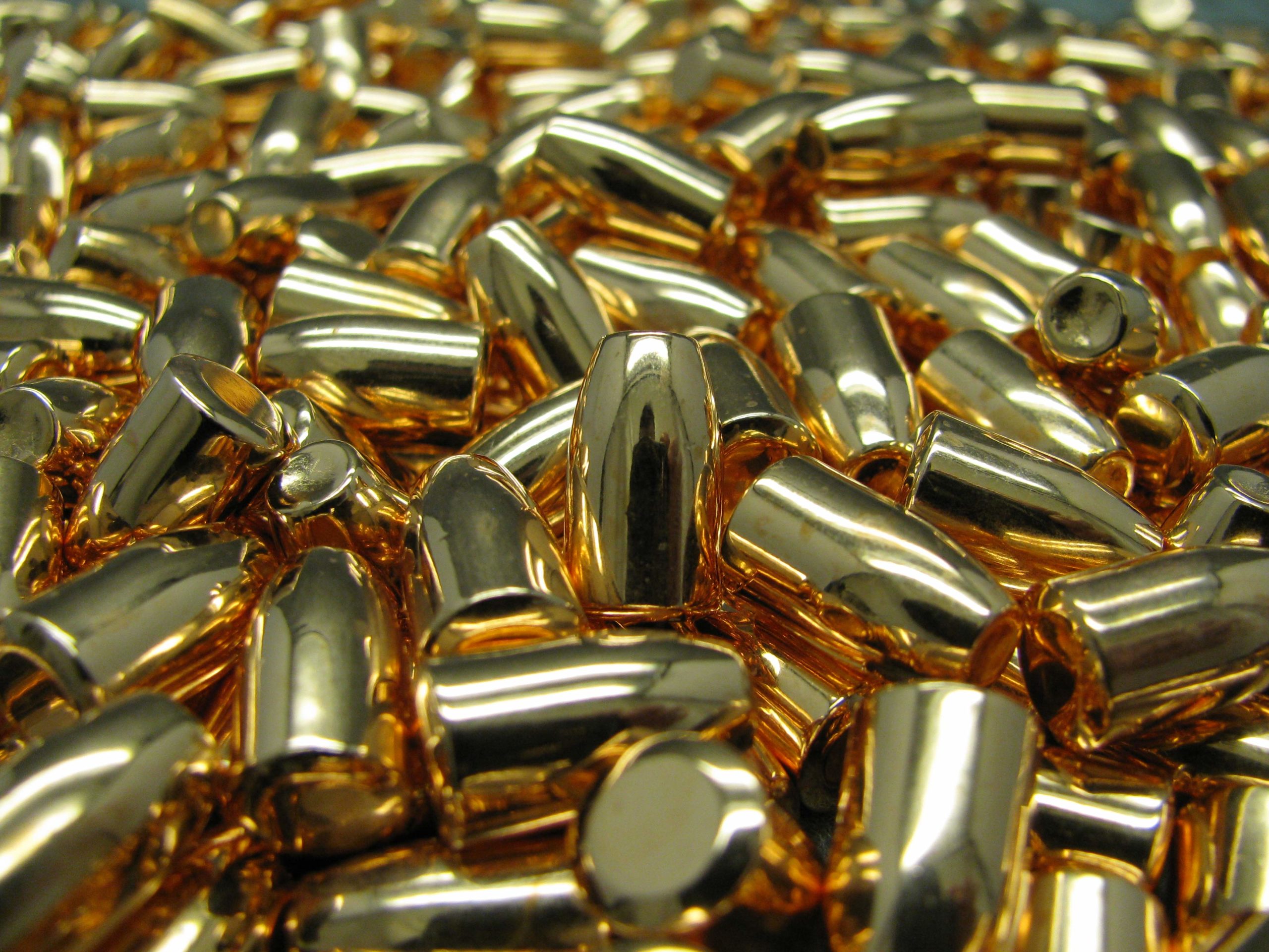 ชุบทองเหลืองบนเหล็กและทองแดง